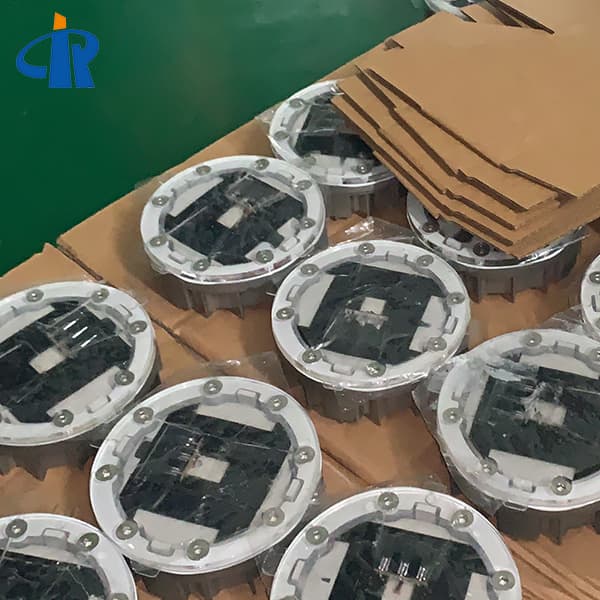 White Abs Led Solar Pavement Markers In Malaysia